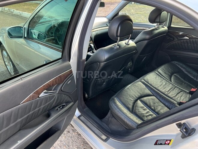Mercedes E 320 2002, 285,000 km - 3.2 l - Şəmkir
