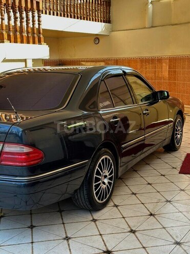 Mercedes E 230 1997, 227,300 km - 2.3 l - Gəncə
