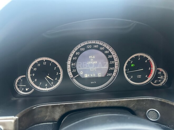 Mercedes E 250 2009, 277,000 km - 2.1 l - Bakı