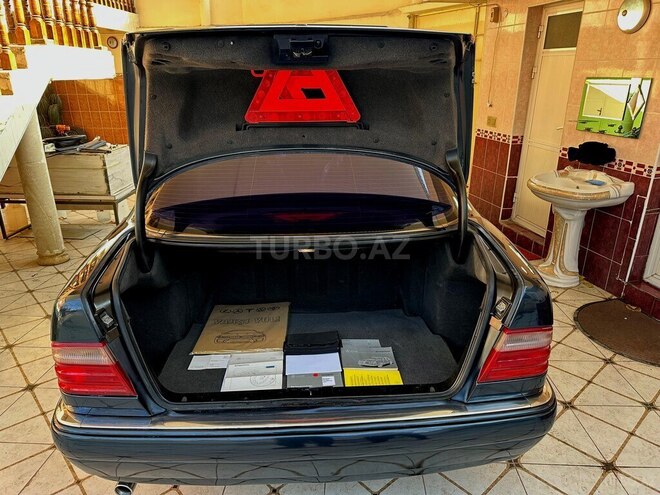 Mercedes E 230 1997, 227,300 km - 2.3 l - Gəncə