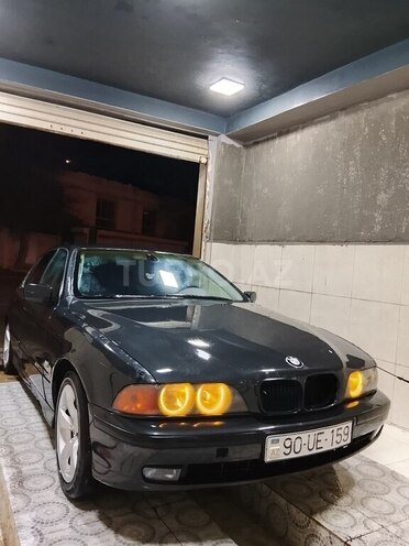 BMW 528 1998, 296,000 km - 2.8 l - Bakı