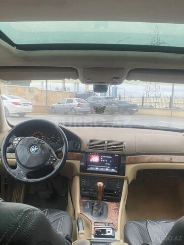BMW 528 1998, 296,000 km - 2.8 l - Bakı