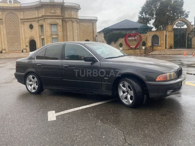 BMW 528 1998, 296,000 km - 2.8 l - Bakı