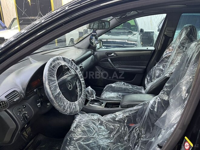 Mercedes C 270-12