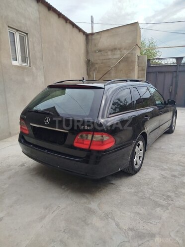 Mercedes E 220-7