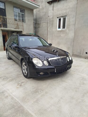 Mercedes E 220-5