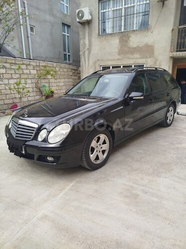 Mercedes E 220-4