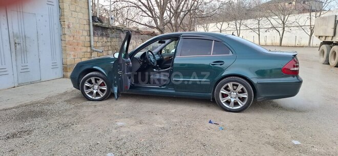 Mercedes E 220 2005, 536,000 km - 2.2 l - Gəncə