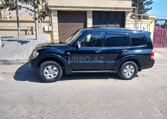 Mitsubishi Pajero 2006, 300,000 km - 3.0 l - Bakı