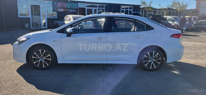 Toyota Corolla 2025, 10,500 km - 1.8 л - Bakı