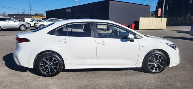 Toyota Corolla 2025, 10,500 km - 1.8 л - Bakı
