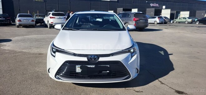 Toyota Corolla 2025, 10,500 km - 1.8 л - Bakı