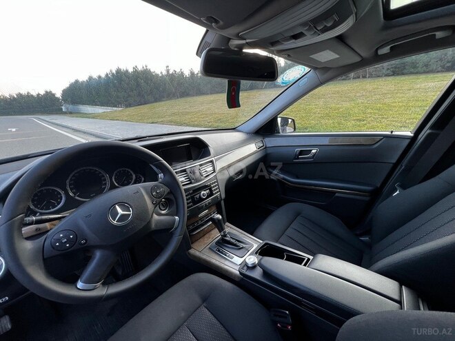 Mercedes E 250 2011, 236,000 km - 1.8 l - Bakı
