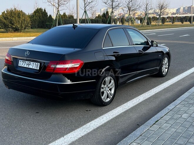 Mercedes E 250 2011, 236,000 km - 1.8 l - Bakı