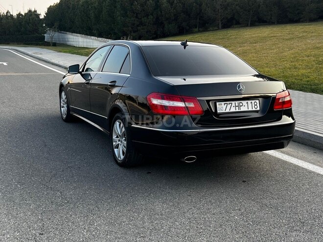 Mercedes E 250 2011, 236,000 km - 1.8 l - Bakı
