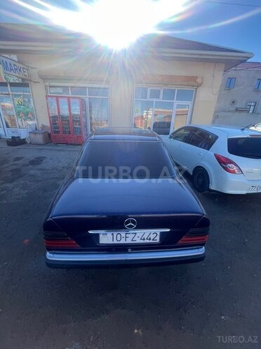 Mercedes E 220 1995, 586,545 km - 2.2 l - Sumqayıt