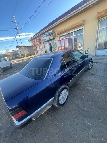 Mercedes E 220 1995, 586,545 km - 2.2 l - Sumqayıt