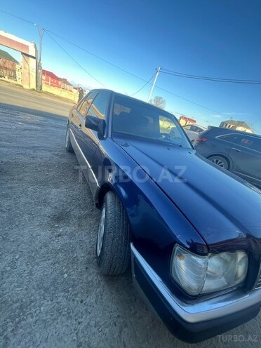 Mercedes E 220 1995, 586,545 km - 2.2 l - Sumqayıt