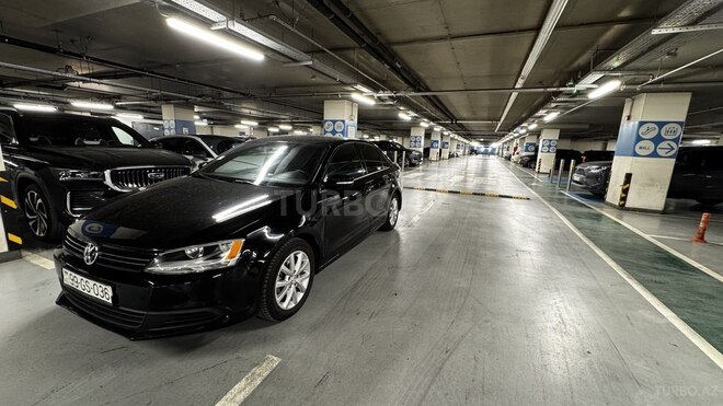 Volkswagen Jetta-4