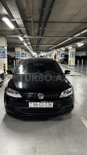 Volkswagen Jetta-1