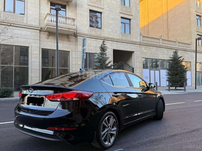 Hyundai Elantra 2016, 70,500 km - 2.0 l - Bakı