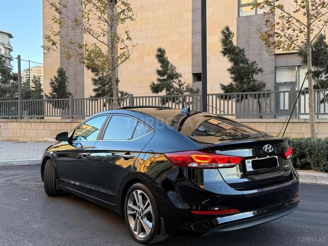 Hyundai Elantra 2016, 70,500 km - 2.0 l - Bakı