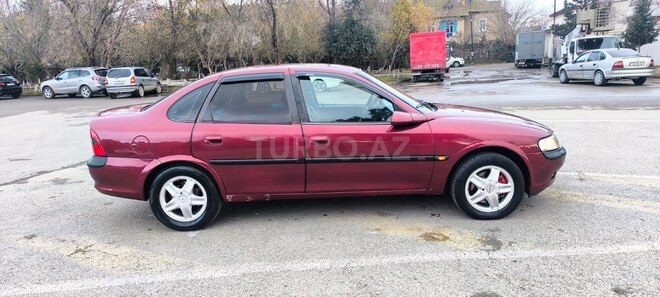 Opel Vectra 1996, 365,000 km - 2.0 l - Sumqayıt