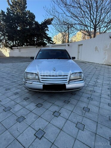 Mercedes C 220 1995, 260,000 km - 2.2 л - Bakı