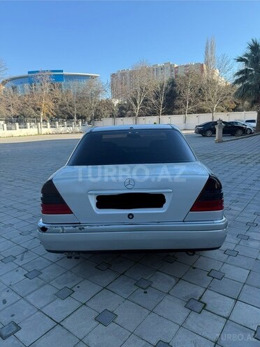 Mercedes C 220 1995, 260,000 km - 2.2 л - Bakı