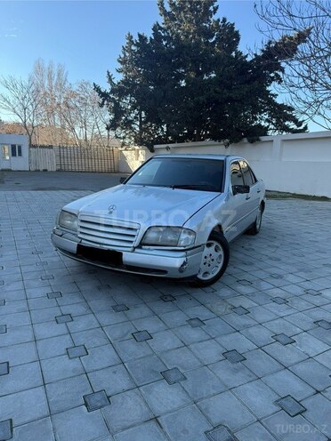 Mercedes C 220 1995, 260,000 km - 2.2 л - Bakı