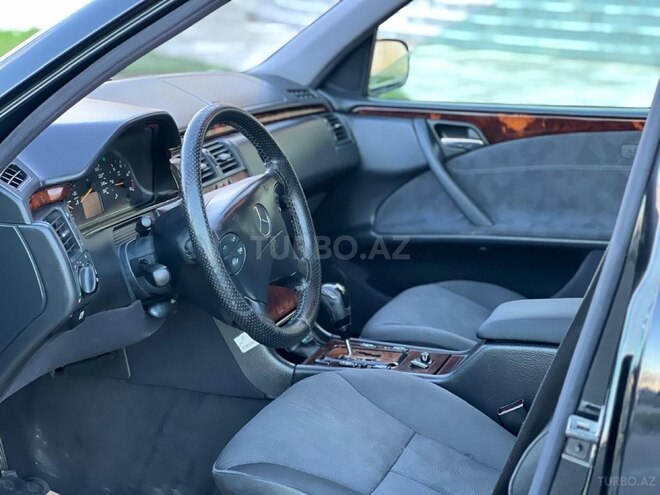 Mercedes E 270 2001, 751,000 km - 2.7 l - Sumqayıt