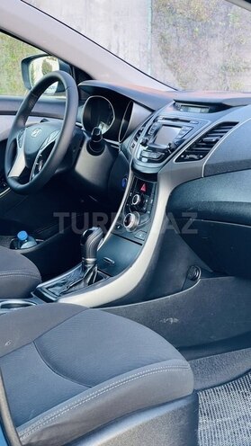 Hyundai Elantra 2015, 84,000 km - 1.8 л - Bakı