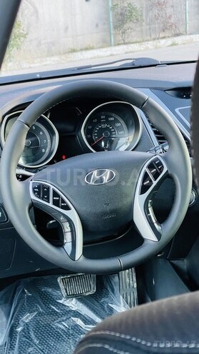 Hyundai Elantra 2015, 84,000 km - 1.8 л - Bakı