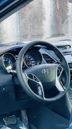 Hyundai Elantra 2015, 84,000 km - 1.8 л - Bakı