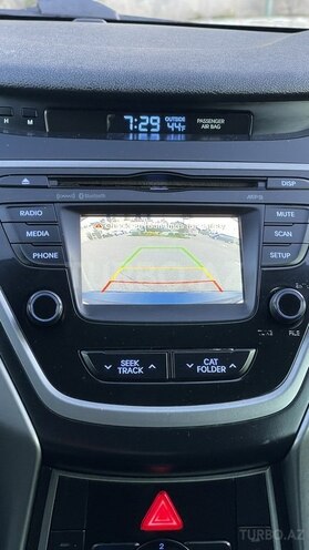 Hyundai Elantra 2015, 84,000 km - 1.8 л - Bakı