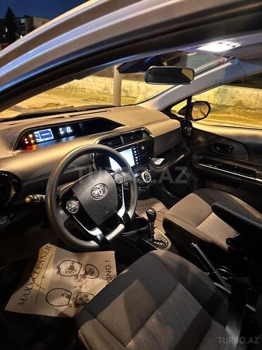 Toyota Aqua 2020, 125,000 km - 1.5 l - Bakı