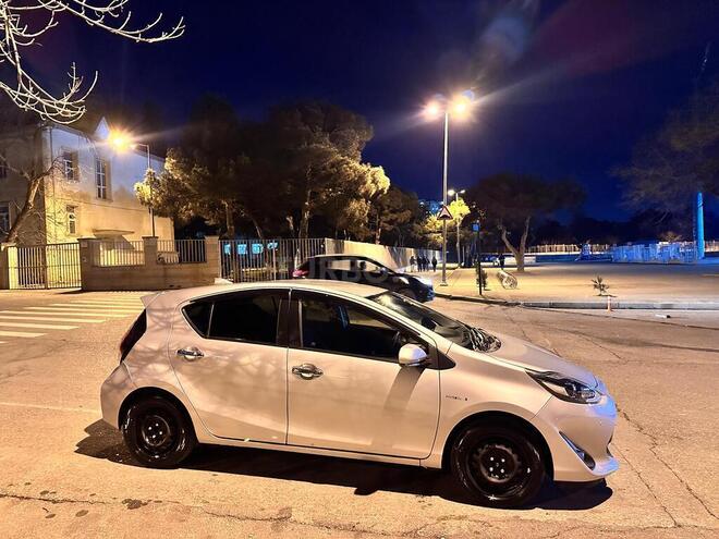Toyota Aqua 2020, 125,000 km - 1.5 l - Bakı
