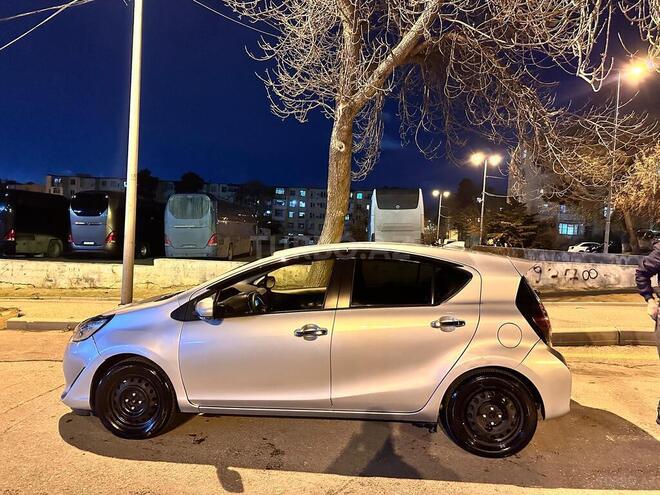 Toyota Aqua 2020, 125,000 km - 1.5 l - Bakı