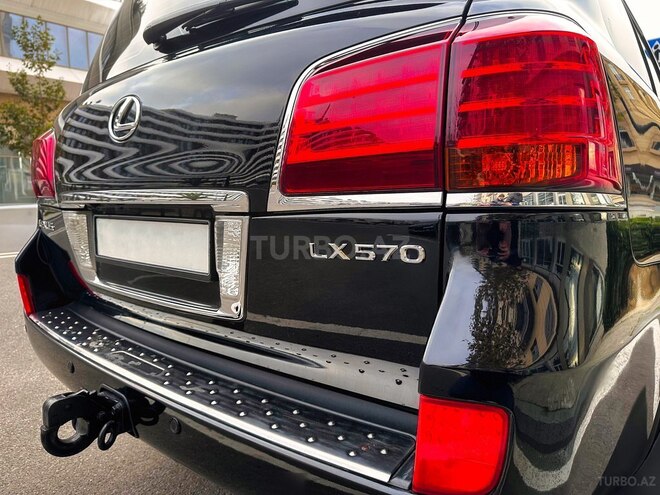 Lexus LX 570-11
