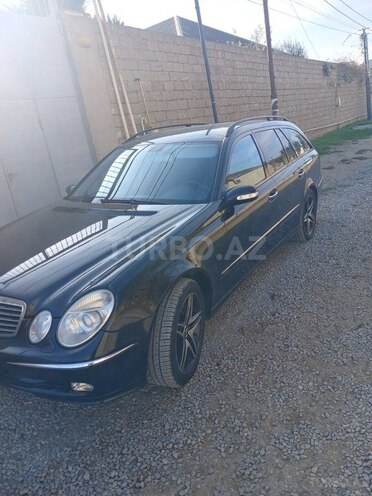 Mercedes E 200 2004, 299,500 km - 1.8 l - Bakı