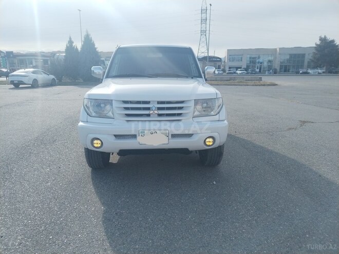 Mitsubishi Pajero io 2001, 210,033 km - 2.0 л - Gəncə