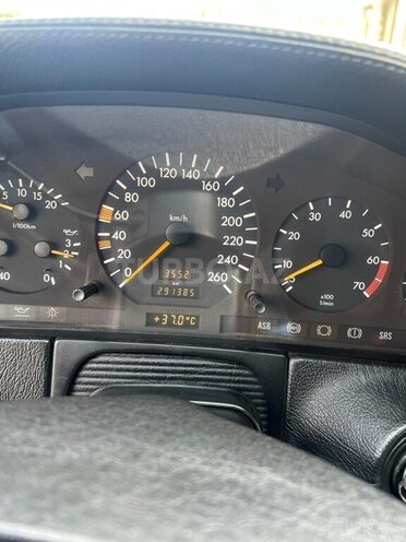 Mercedes S 500-11