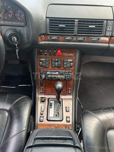 Mercedes S 500-12