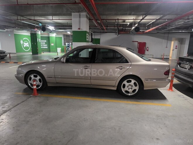 Mercedes E 240 1999, 275,000 km - 2.4 л - Bakı