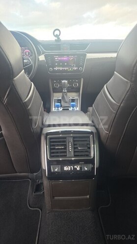 Skoda Superb 2021, 93,000 km - 2.0 l - Bakı