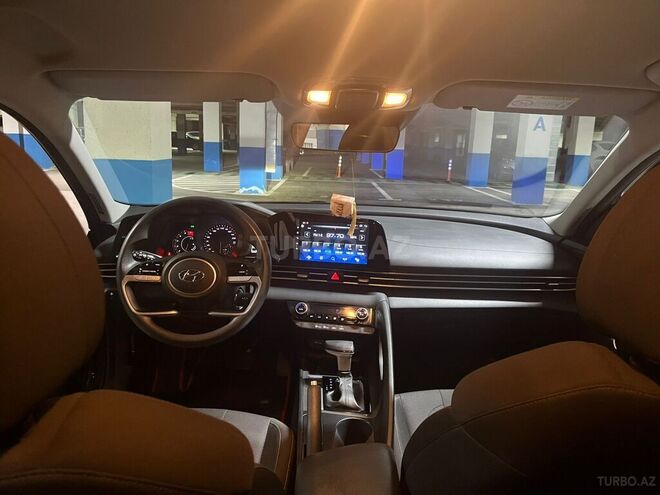 Hyundai Elantra 2021, 68,000 km - 1.6 l - Bakı