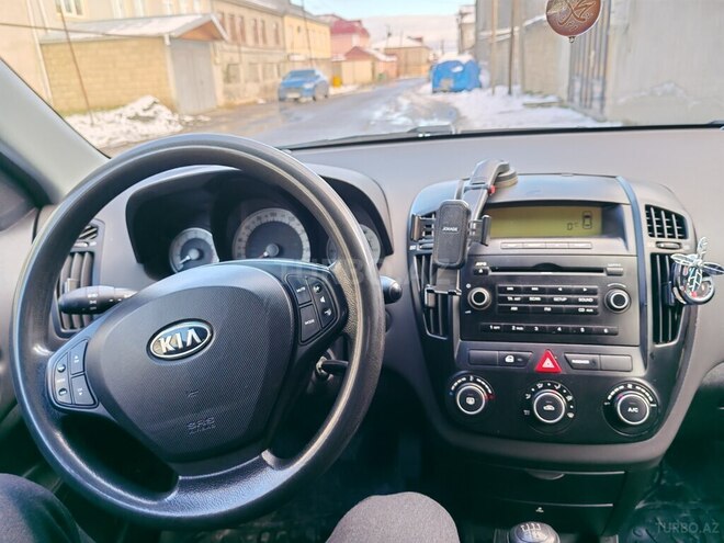 Kia  2008, 263,000 km - 1.4 l - Quba