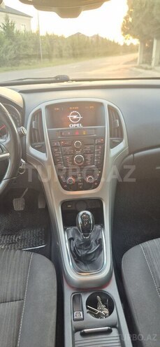 Opel Astra-11