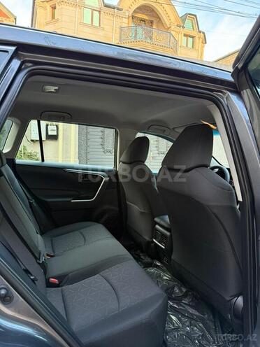 Toyota RAV4 2019, 124,000 km - 2.0 l - Bakı