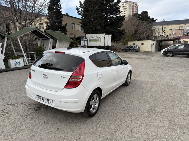 Hyundai i30 2009, 278,000 km - 1.4 l - Bakı